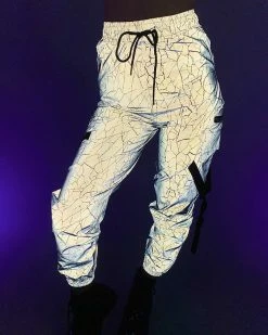AE Reflective Shatter Cargo Pants