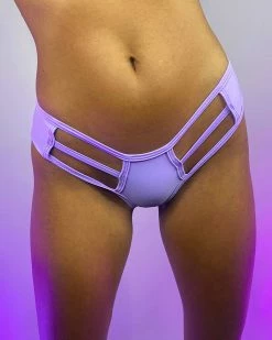 Juan Solid Cutout Scrunchy Booty Shorts 20 Juan Solid Cutout Scrunchy Booty Shorts -ravewonder store 5 5bd9a867 1572 4a88 b371 80624ab29e4c