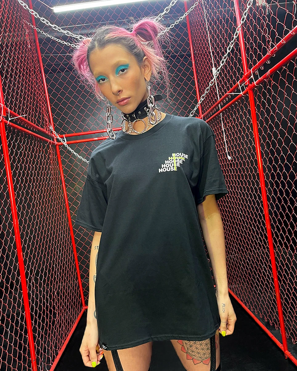 Jarmoo Praying Thank God For House Tee 4 Jarmoo Praying Thank God For House Tee - Image 2