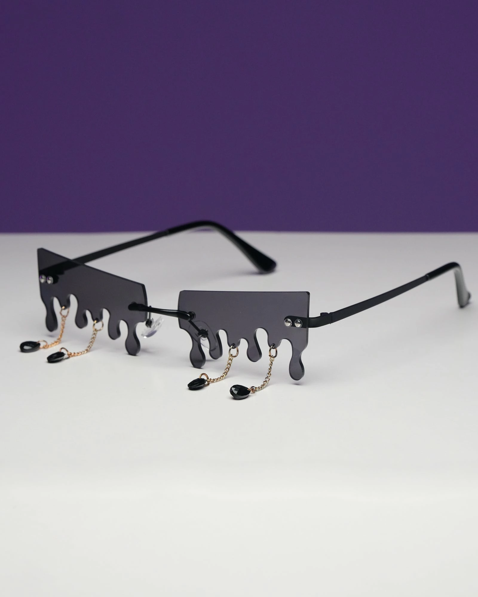 AE Teardrop Drip Sunglasses 4 AE Teardrop Drip Sunglasses - Image 4