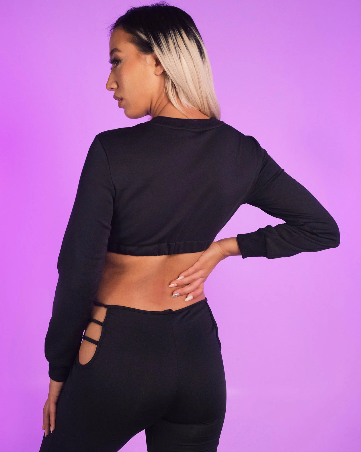 AE Buckle Keyhole Crop Top 6 AE Buckle Keyhole Crop Top - Image 6