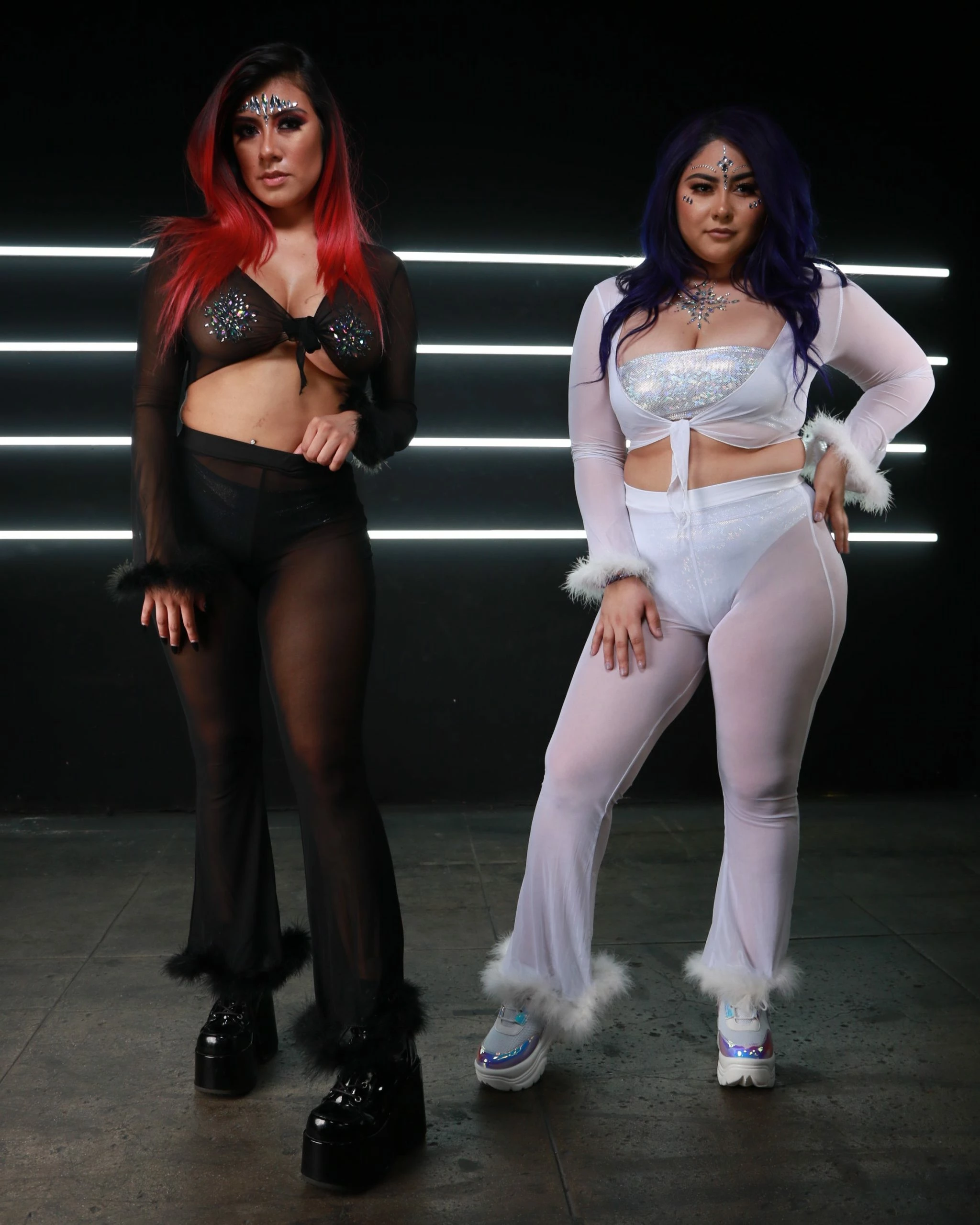 AE Bubble-icious Sheer Front-Tie Top 11 AE Bubble-icious Sheer Front-Tie Top - Image 11